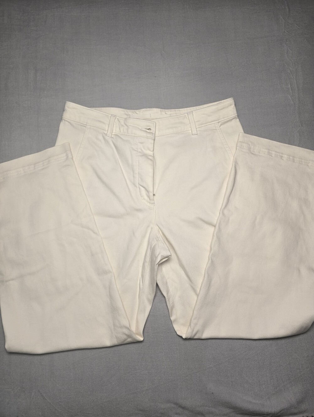 Women's Banana Republic Off-White Chino Straight Leg Jeans Size12